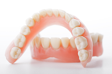 保険適用外の義歯・自費診療の義歯